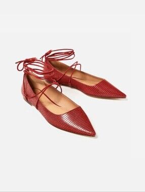 Red Zara pointed-toe textured leather flats with lace-up straps.(UK 40)